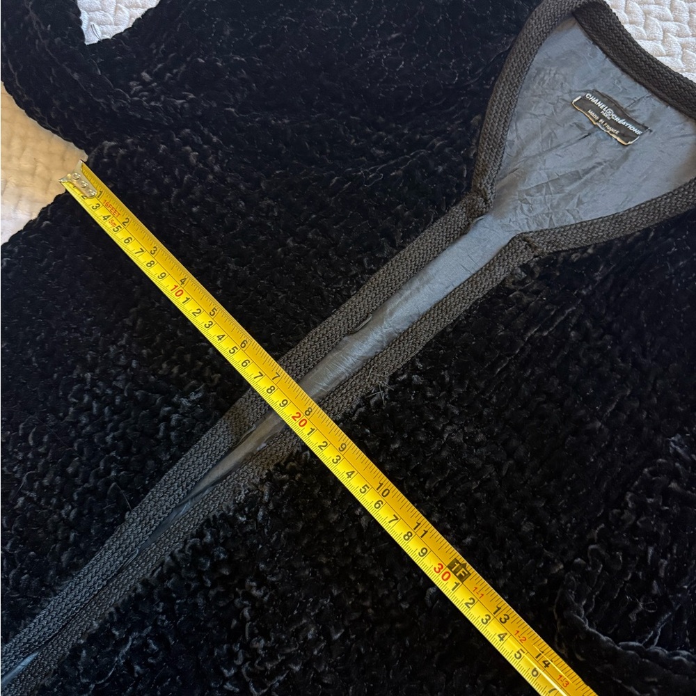 CHANEL Black Textured Blazer - Picture 9 of 15
